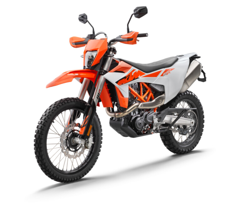 MOTOCICLETA KTM 690 SMC R 2026